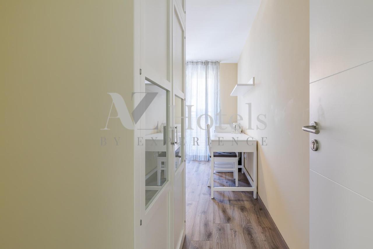 Ayz Villegas - Auto Check-In Property Madrid Exterior photo